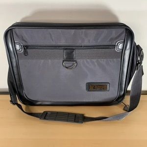Verdi Carry-On Luggage Shoulder Bag Weekend Travel Overnight Bag Laptop Case